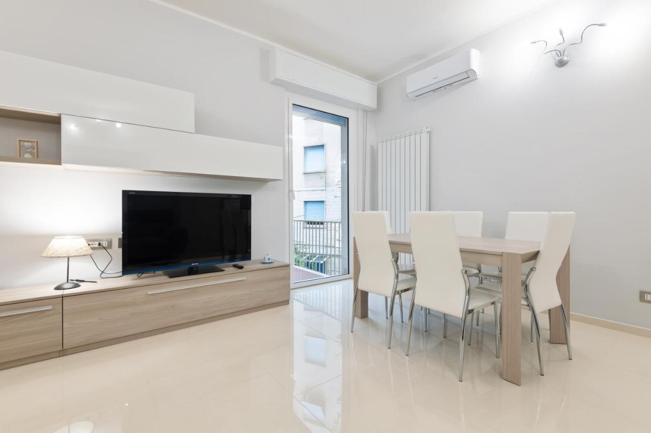Modern Flat 250 Mt From The Sea - Albissola Marina Appartamento Esterno foto