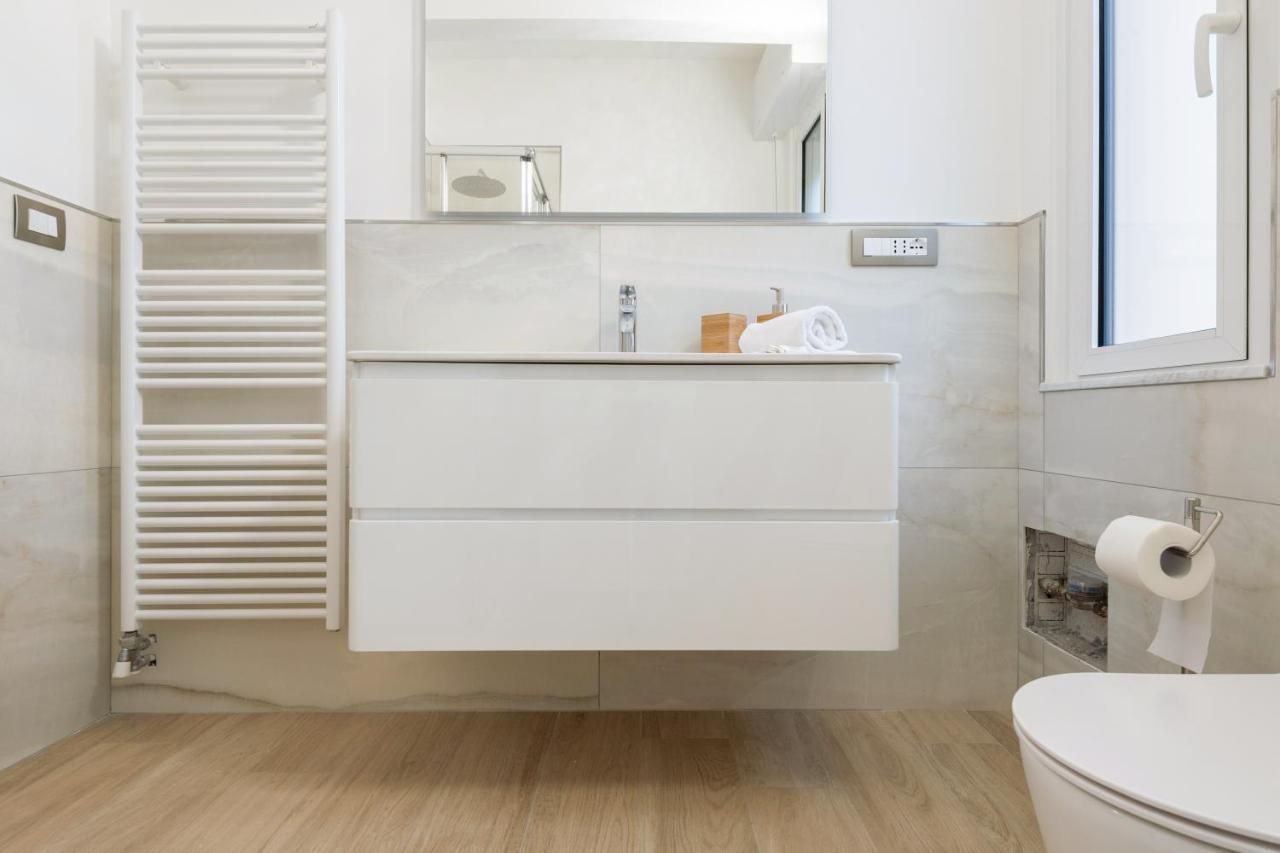 Modern Flat 250 Mt From The Sea - Albissola Marina Appartamento Esterno foto